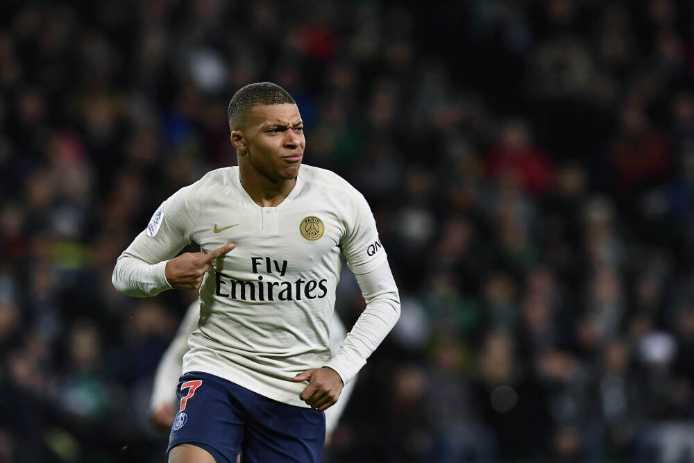 美股盘前丨三大股指期货涨跌不一 禾赛涨超3%